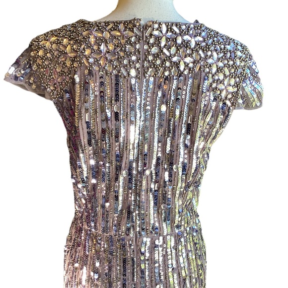 NWT Mac Duggal V Neck Cap Sleeve Hand Beaded Gown in Lavender B28 - Picture 6 of 17